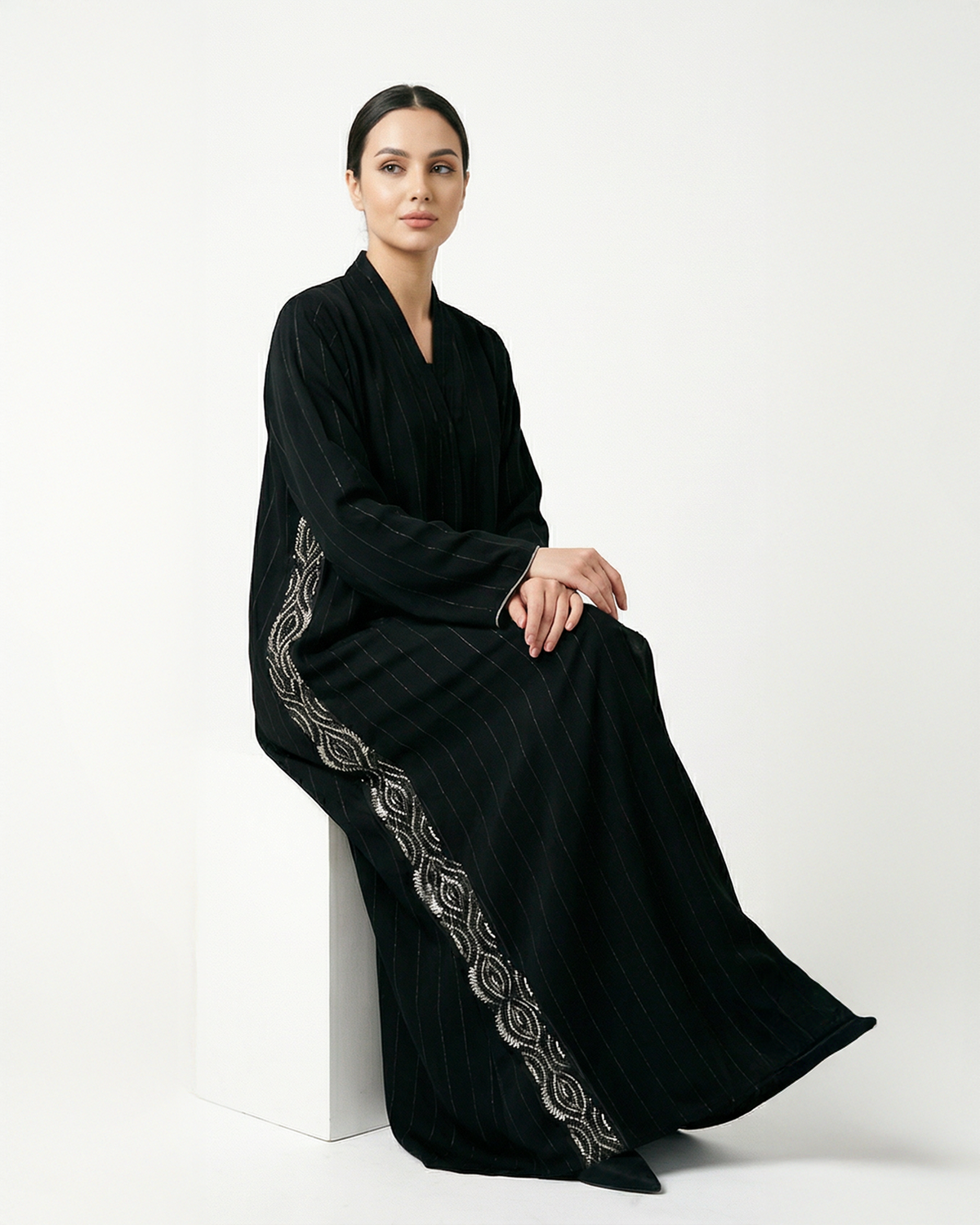 Noor Al-Layl Abaya