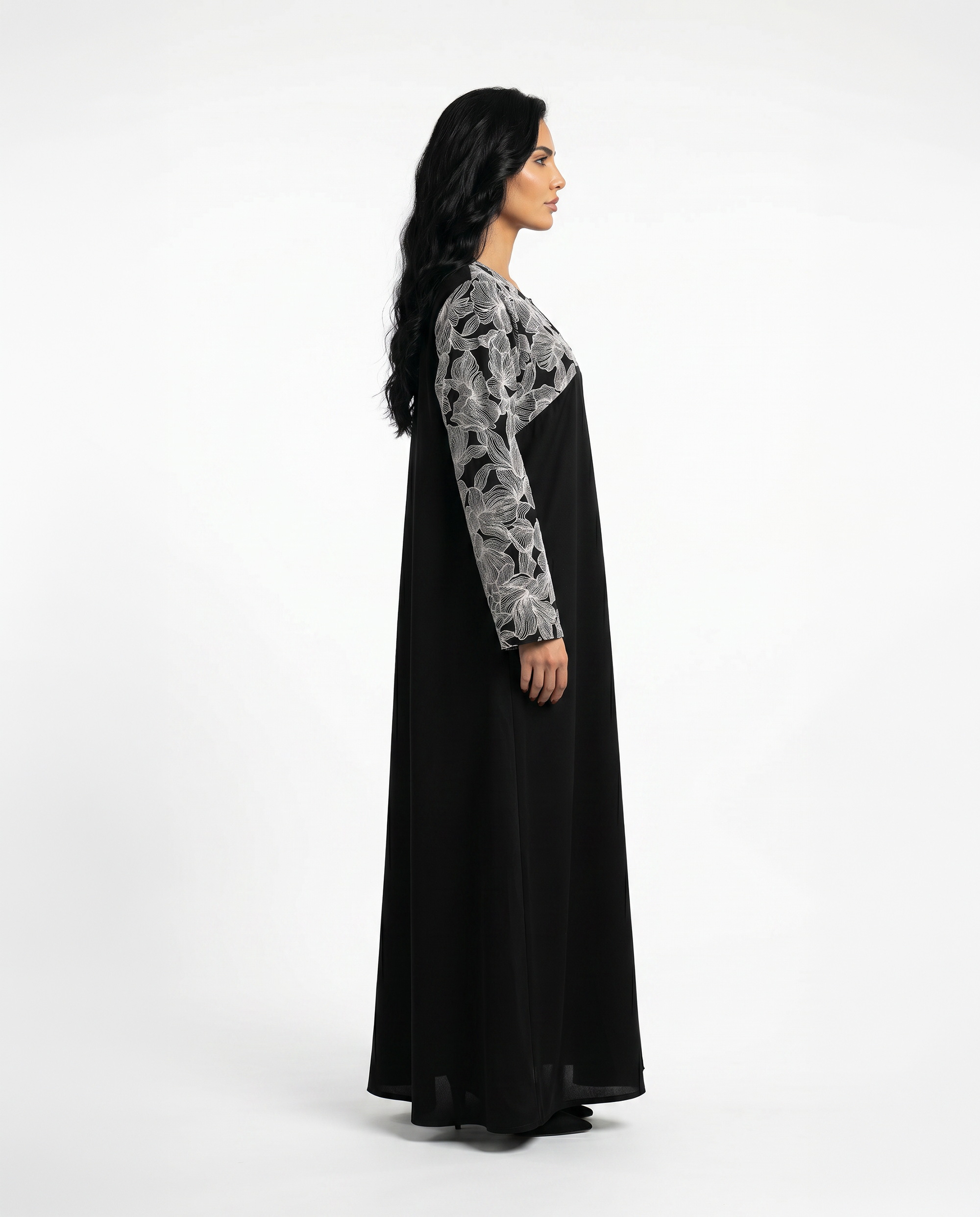 Zahra Al-Layl Abaya
